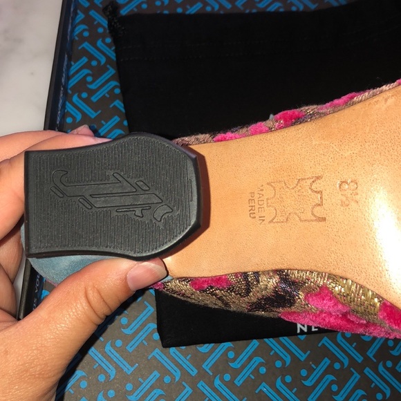 Pink Heels - Picture 6 of 9